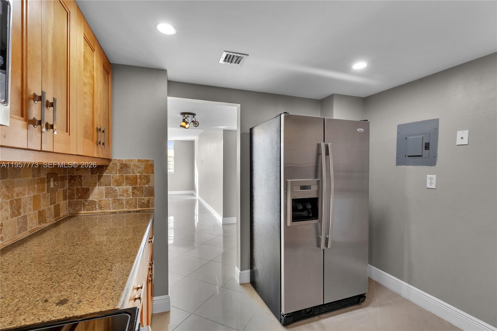 ARLEN HOUSE CONDO - Residential