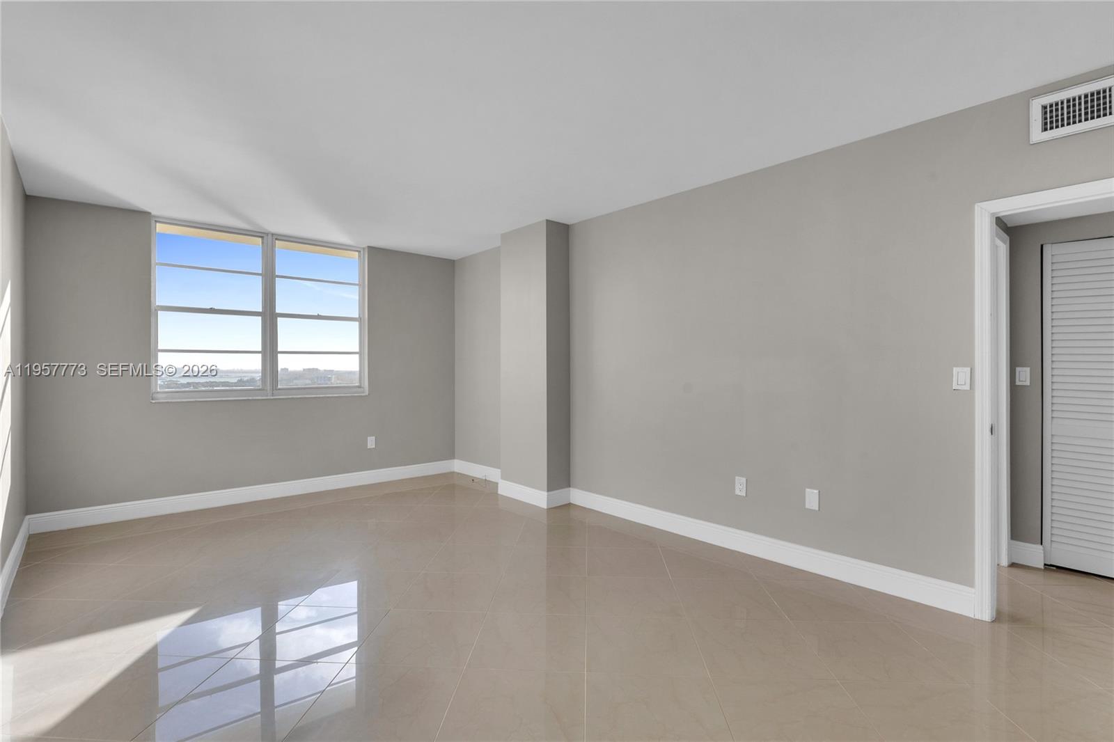 ARLEN HOUSE CONDO - Residential