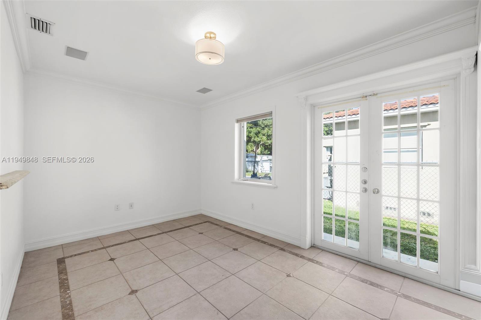 SILVER BLUFF GARDENS - Residential Lease