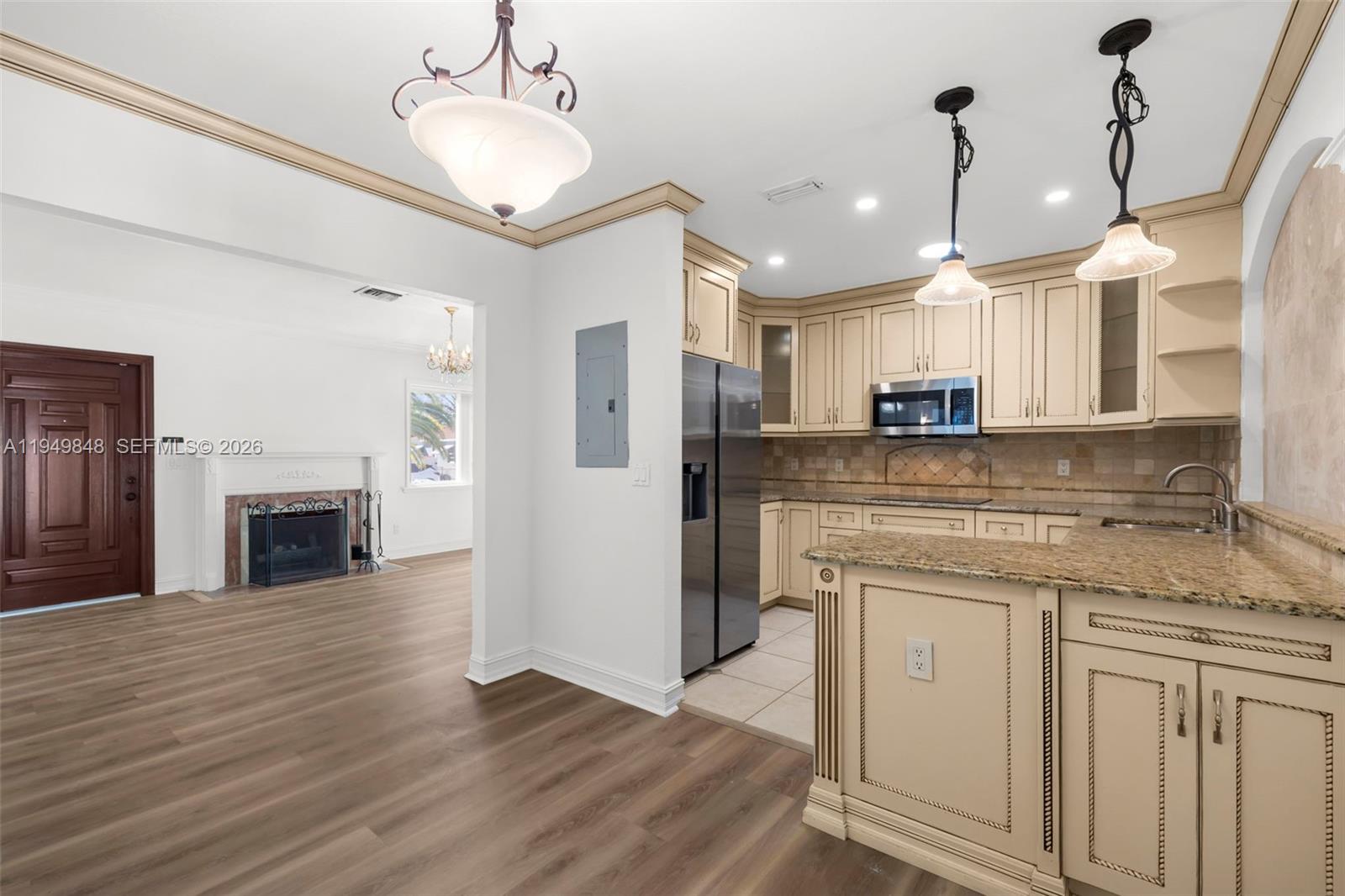 SILVER BLUFF GARDENS - Residential Lease