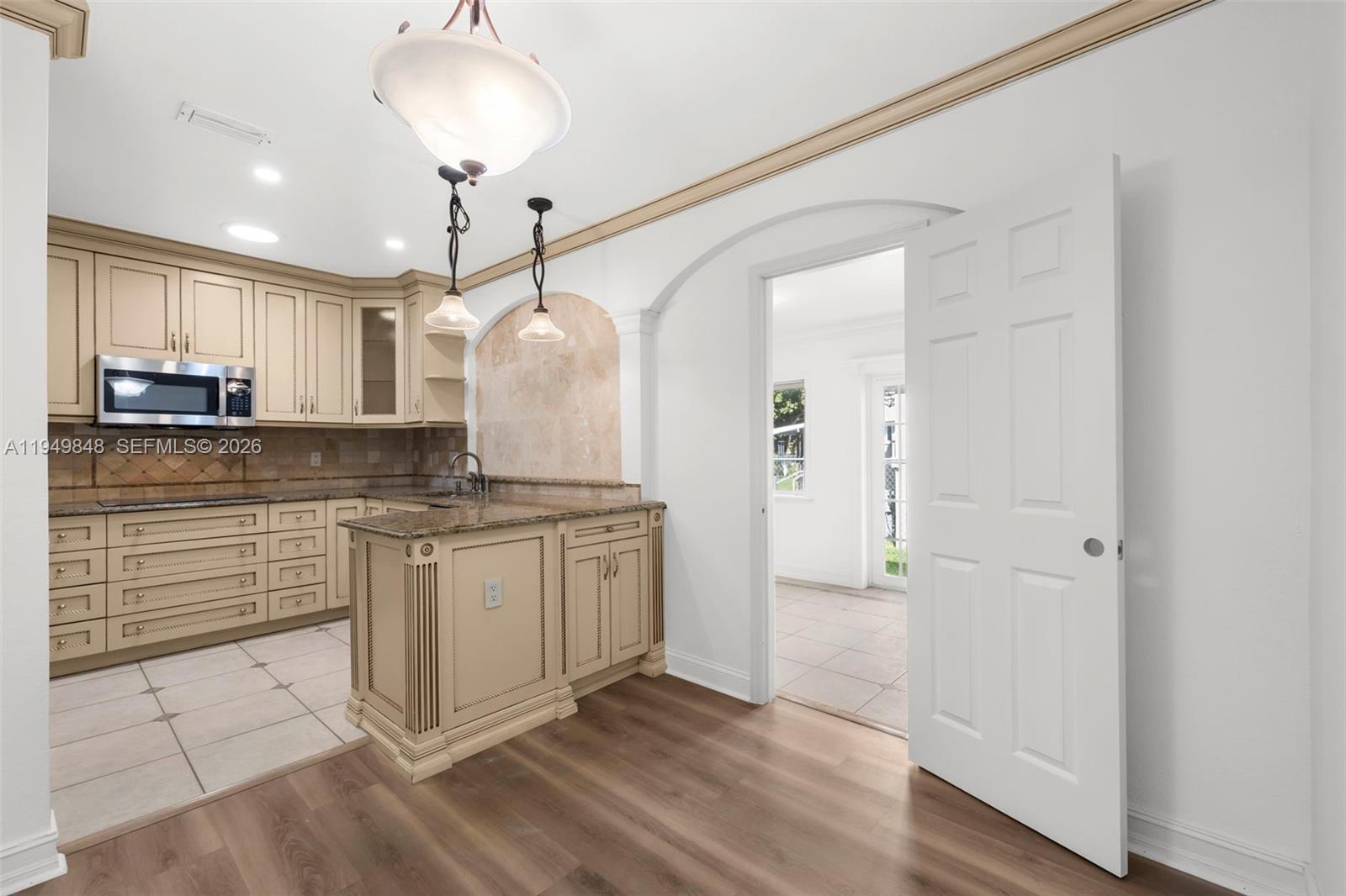 SILVER BLUFF GARDENS - Residential Lease