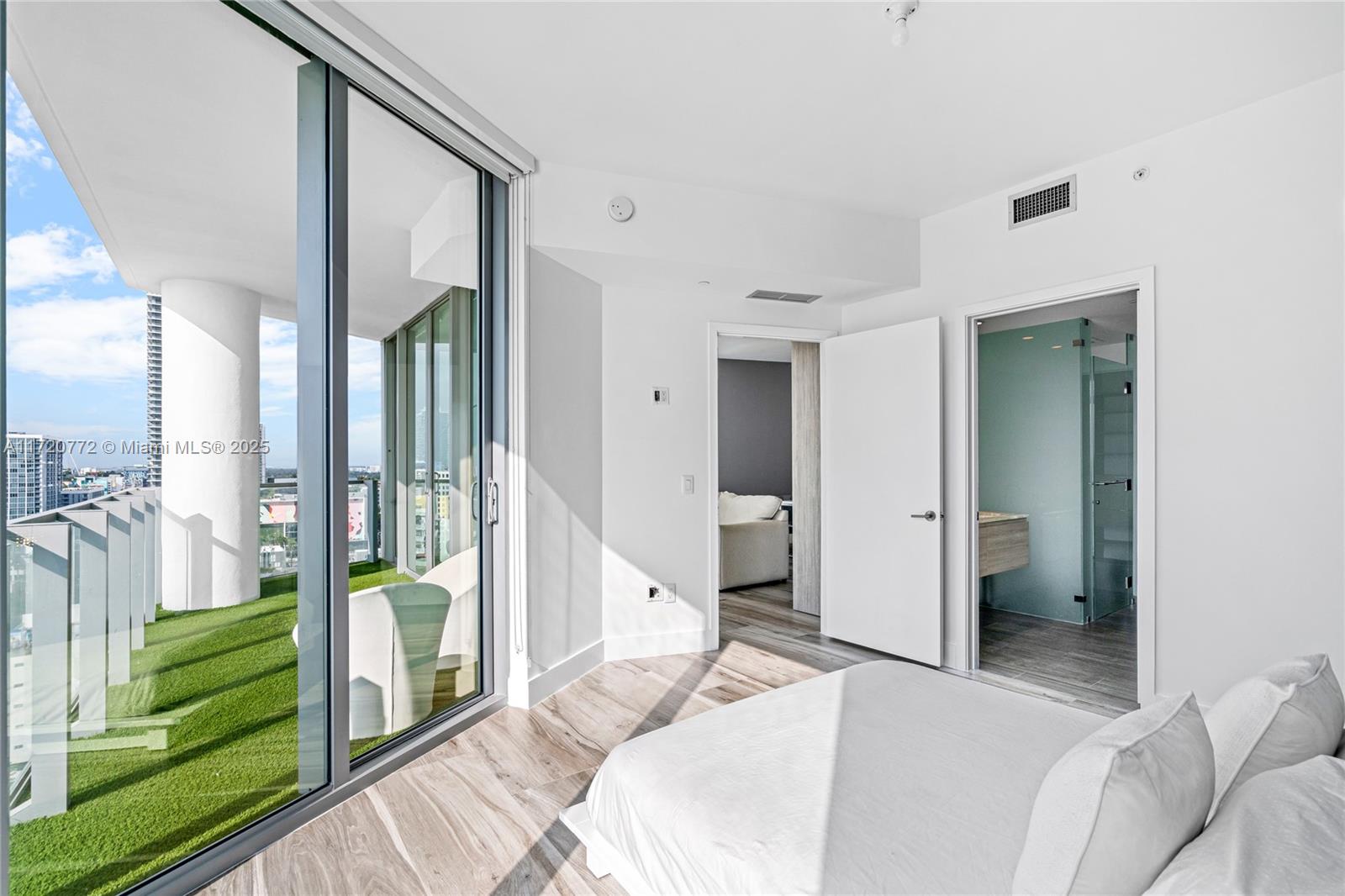 BISCAYNE BEACH CONDO - Residential Lease