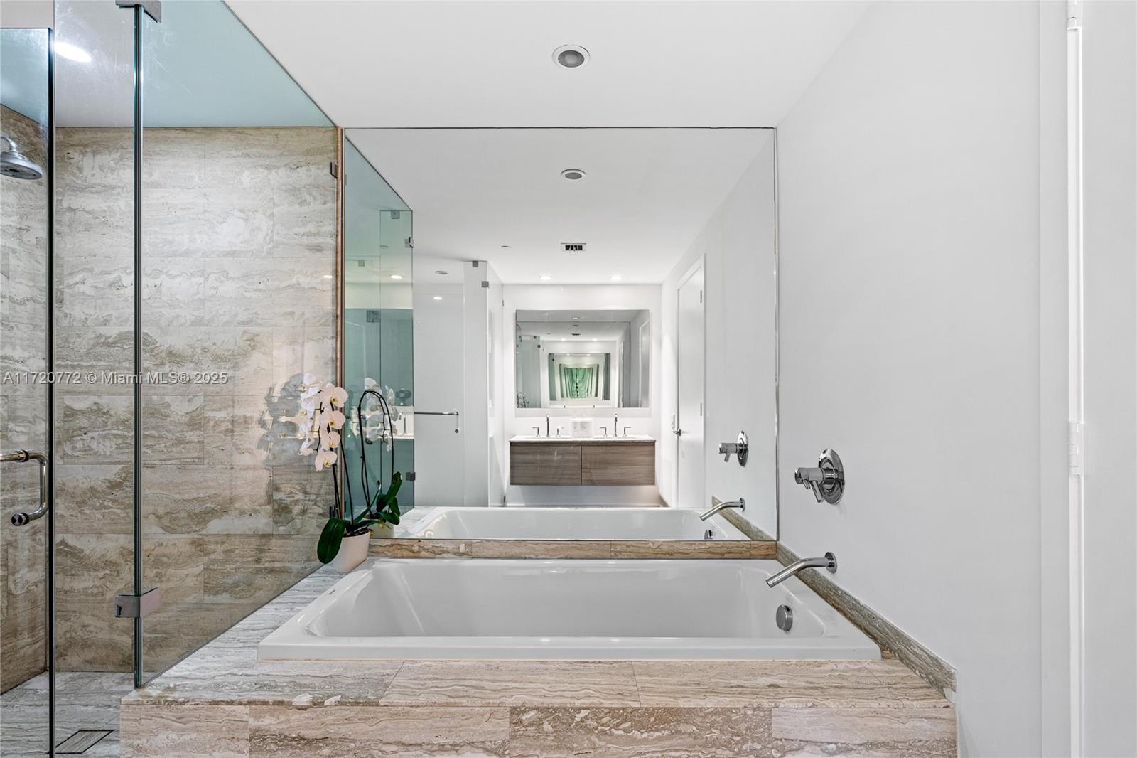 BISCAYNE BEACH CONDO - Residential Lease