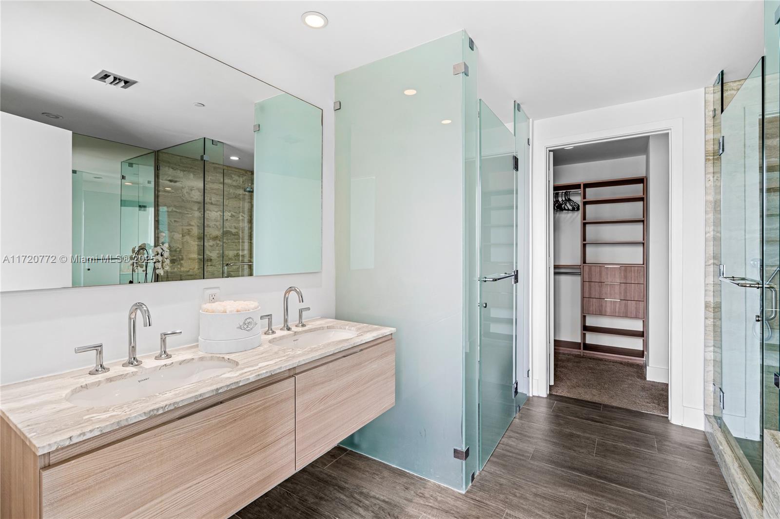BISCAYNE BEACH CONDO - Residential Lease