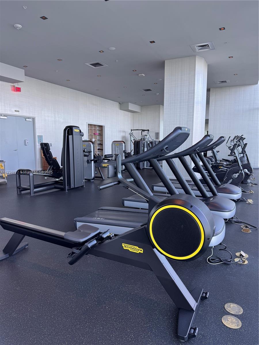 BISCAYNE BEACH CONDO - Residential Lease