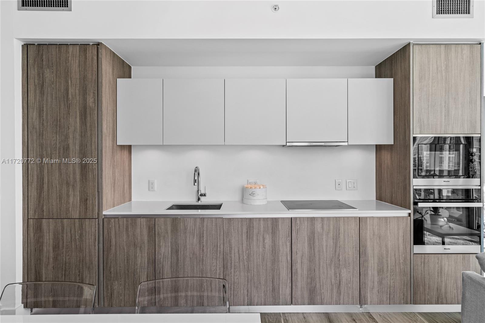 BISCAYNE BEACH CONDO - Residential Lease