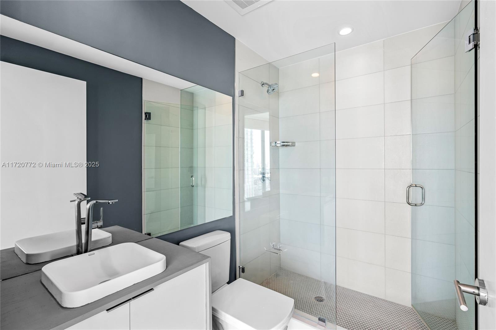 BISCAYNE BEACH CONDO - Residential Lease