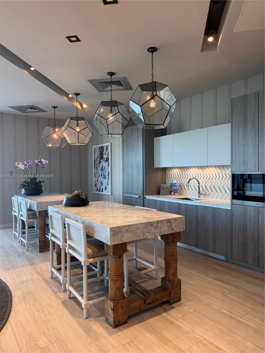 BISCAYNE BEACH CONDO - Residential Lease