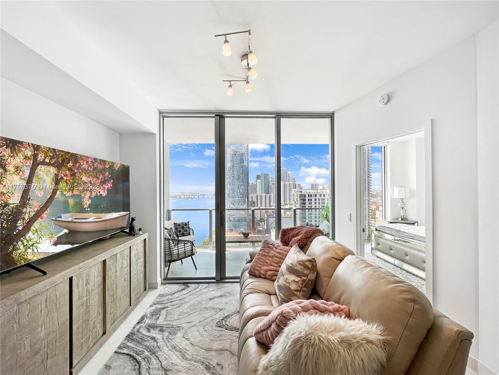 BISCAYNE BEACH CONDO - Residential