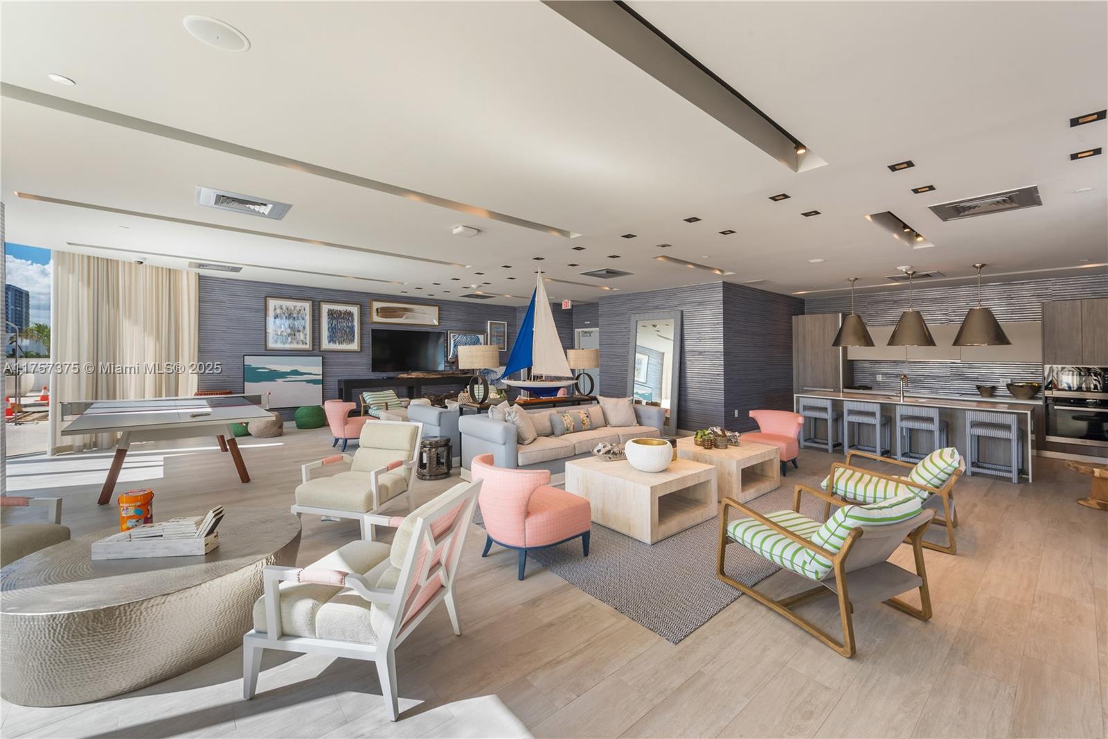 BISCAYNE BEACH CONDO - Residential