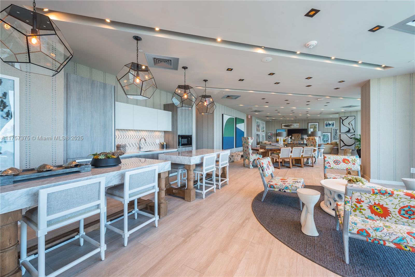 BISCAYNE BEACH CONDO - Residential