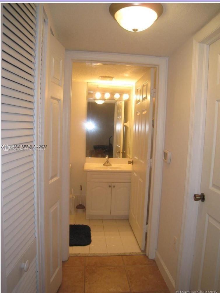 COVE AT FRENCH VILLAS - Residential Lease