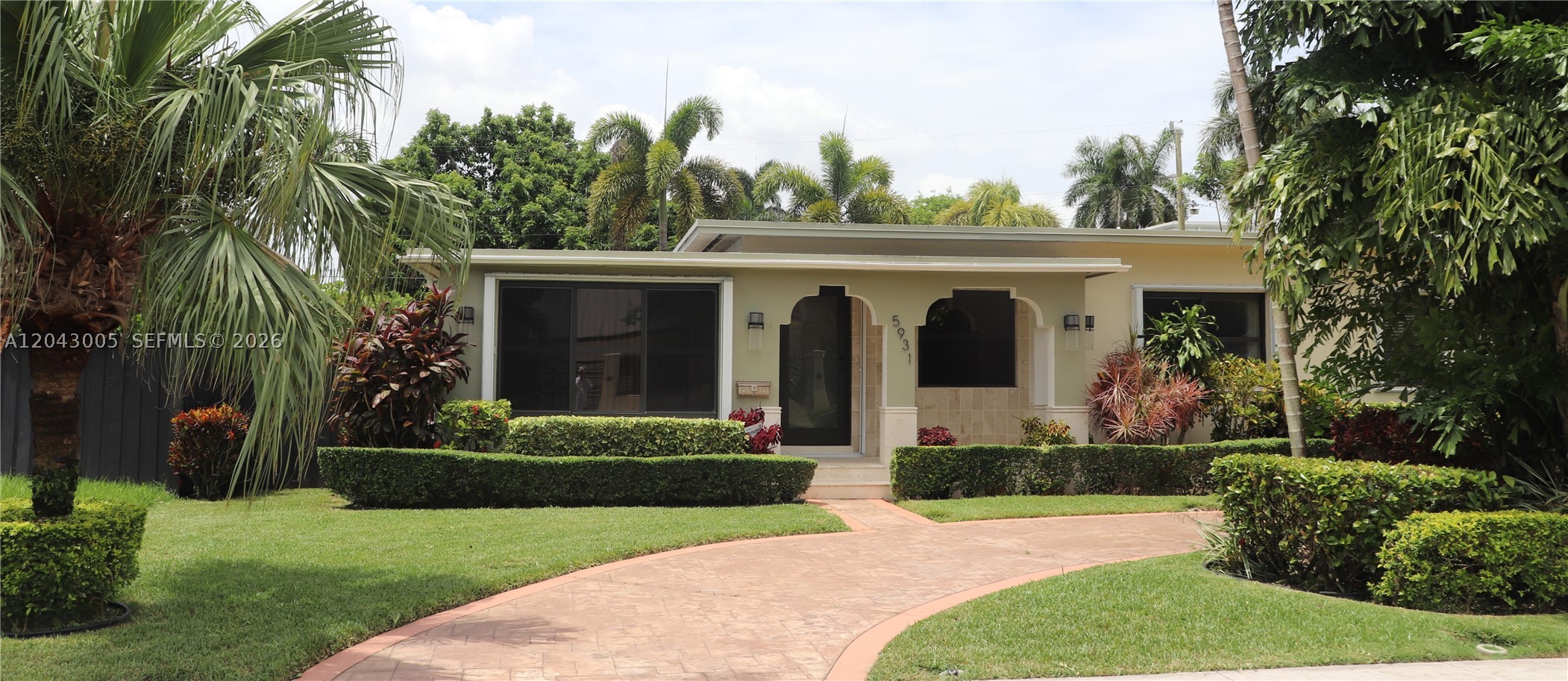 RIVIERA ESTATES 1ST ADDN - Residential