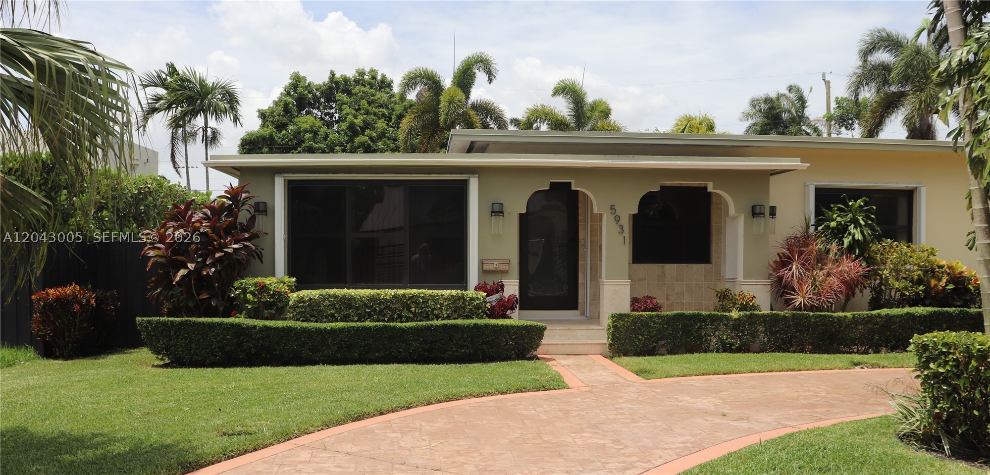 RIVIERA ESTATES 1ST ADDN - Residential