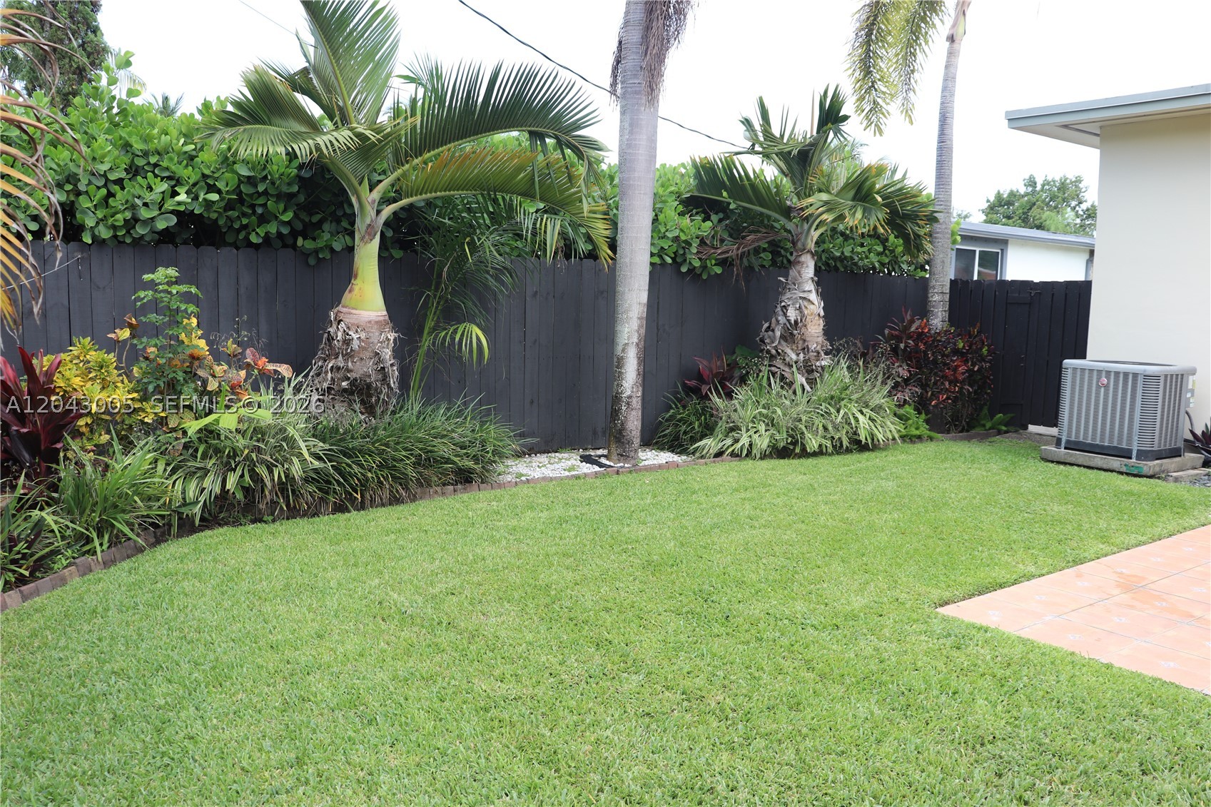 RIVIERA ESTATES 1ST ADDN - Residential
