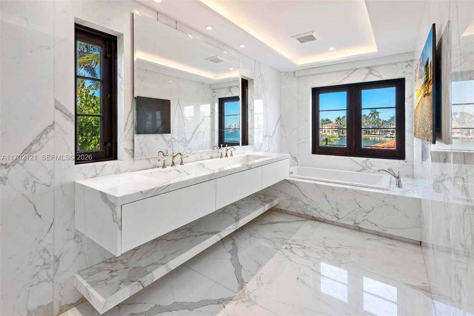 PALM ISLAND - Residential
