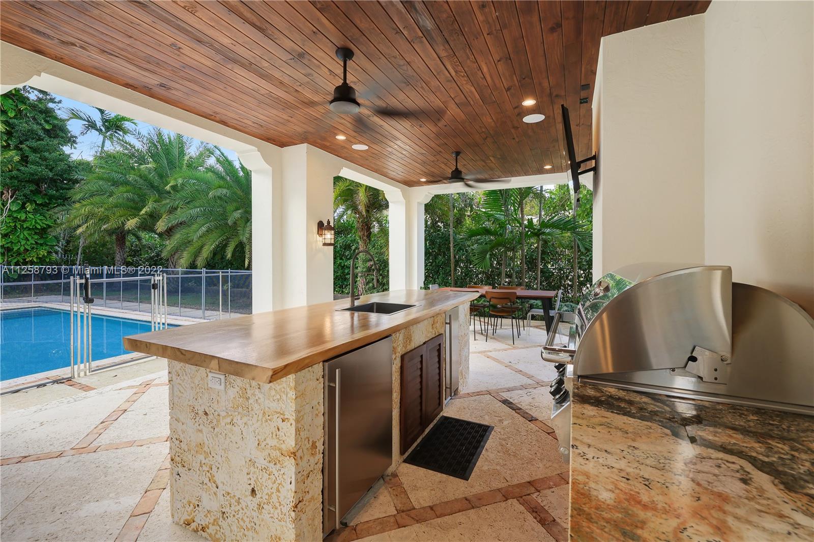 CORAL GABLES SEC E - Residential