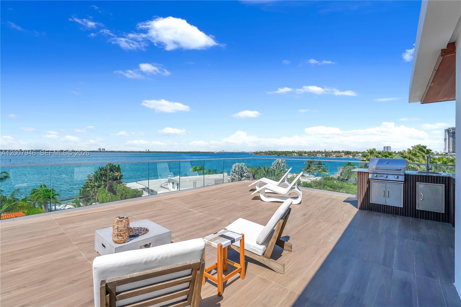 BELLE ISLE VILLAS - Residential