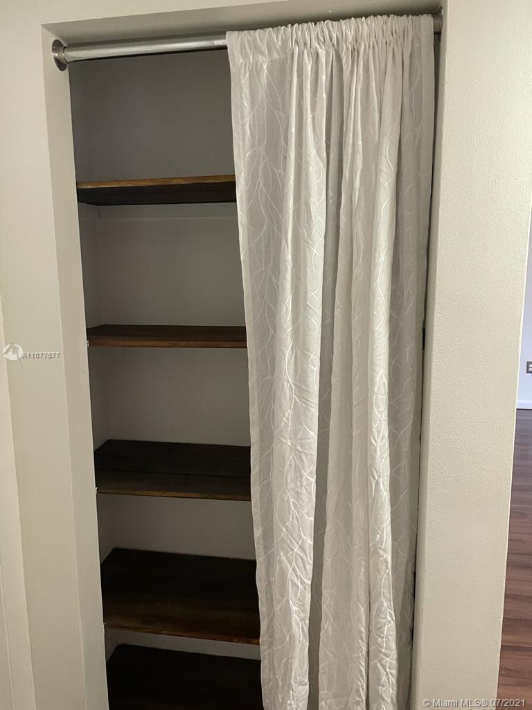 CELEBRITY POINT CONDO - Residential Lease