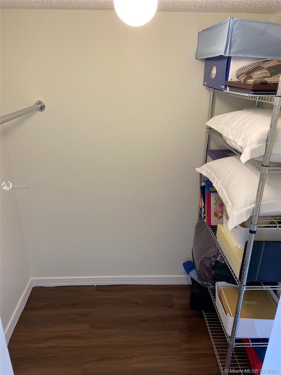 CELEBRITY POINT CONDO - Residential Lease