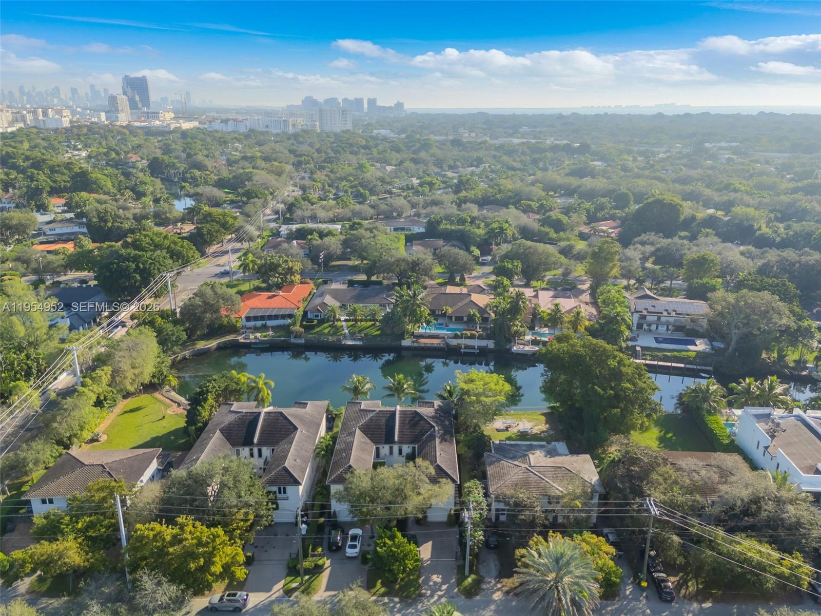 GABLES WATERWAY TOWN - Residential