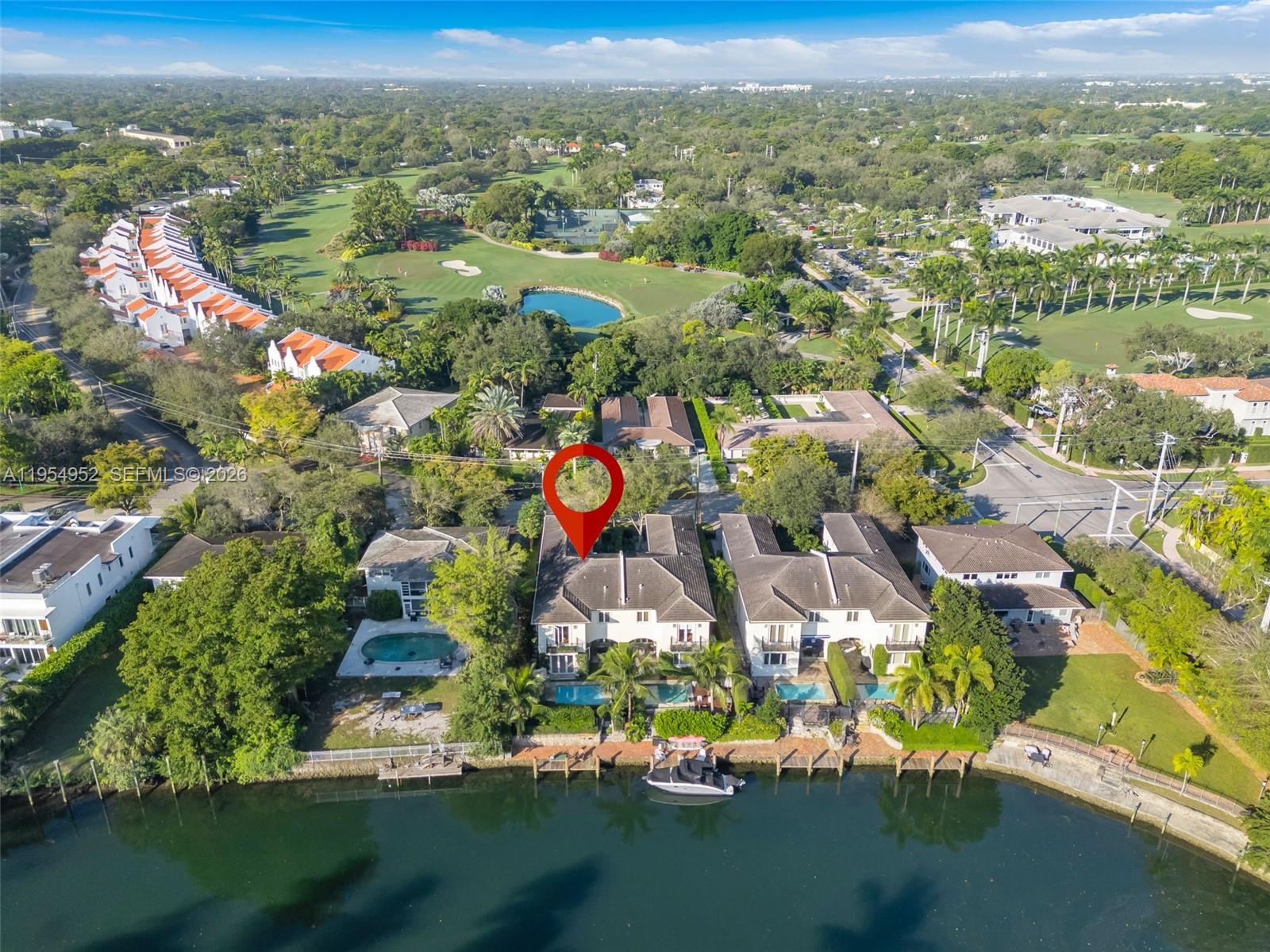 GABLES WATERWAY TOWN - Residential