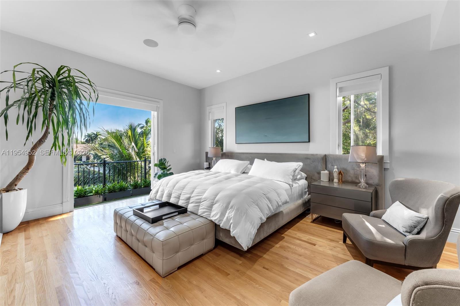 GABLES WATERWAY TOWN - Residential