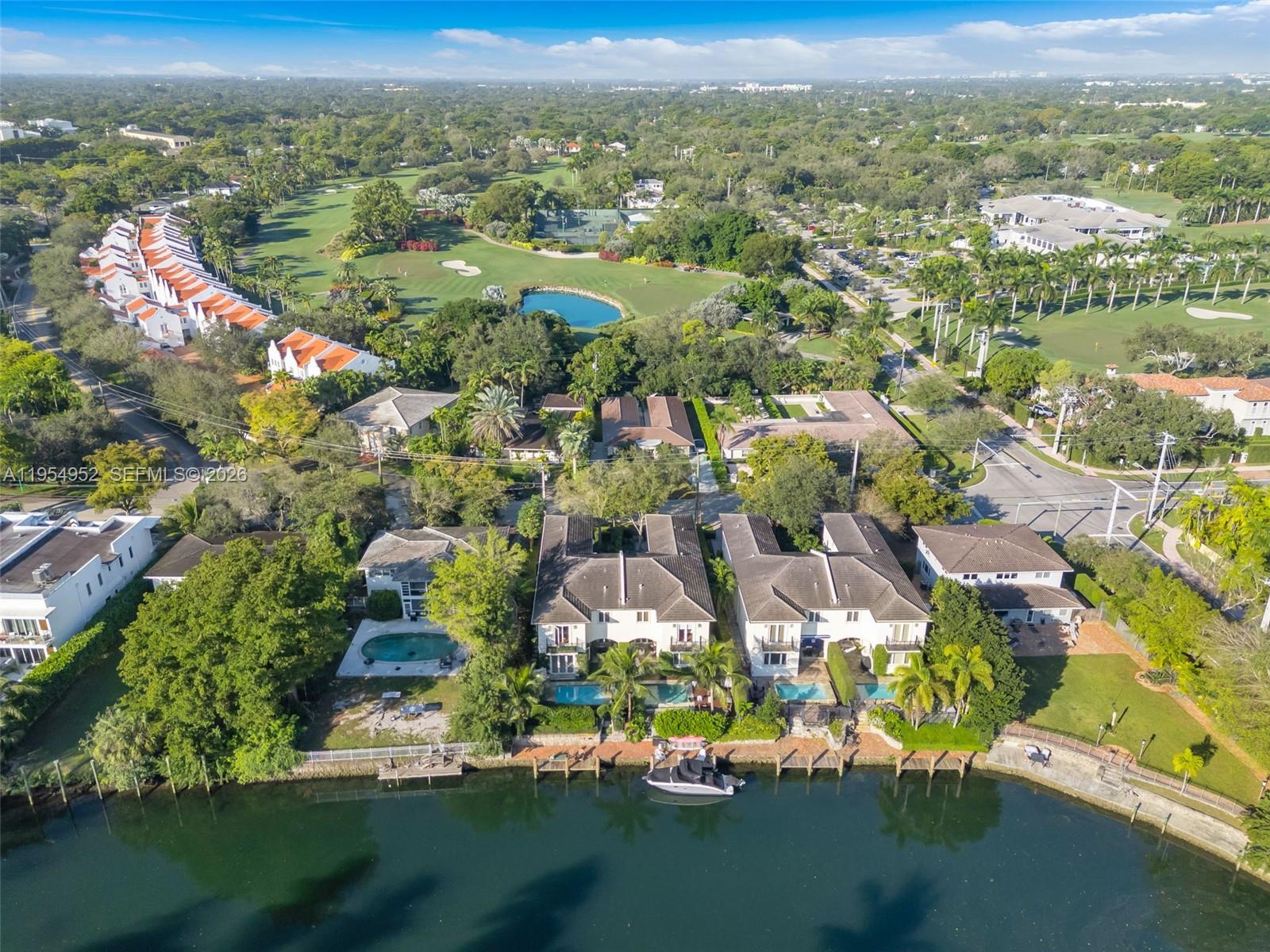 GABLES WATERWAY TOWN - Residential