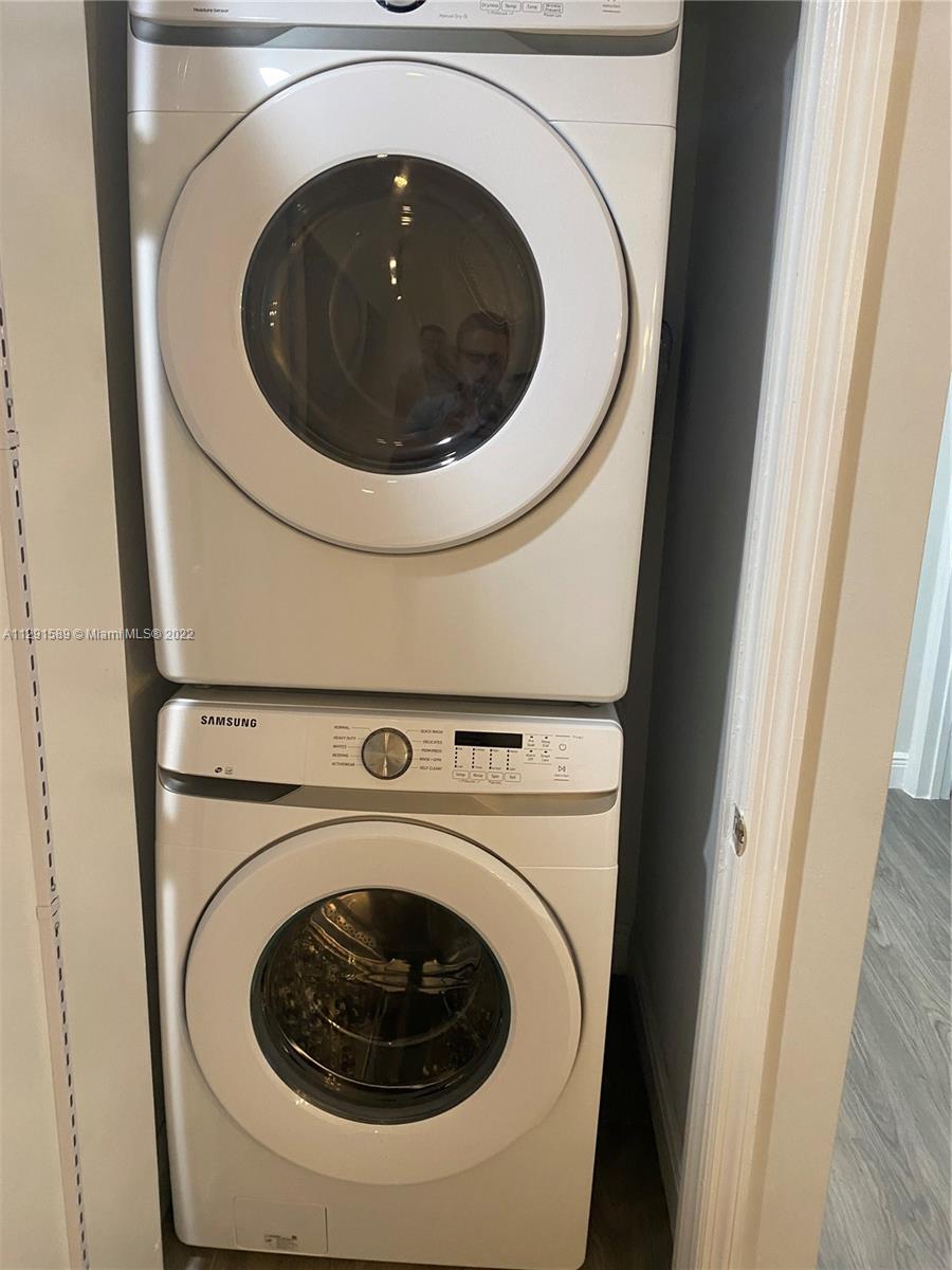 500 BRICKELL EAST CONDO - Residential Lease