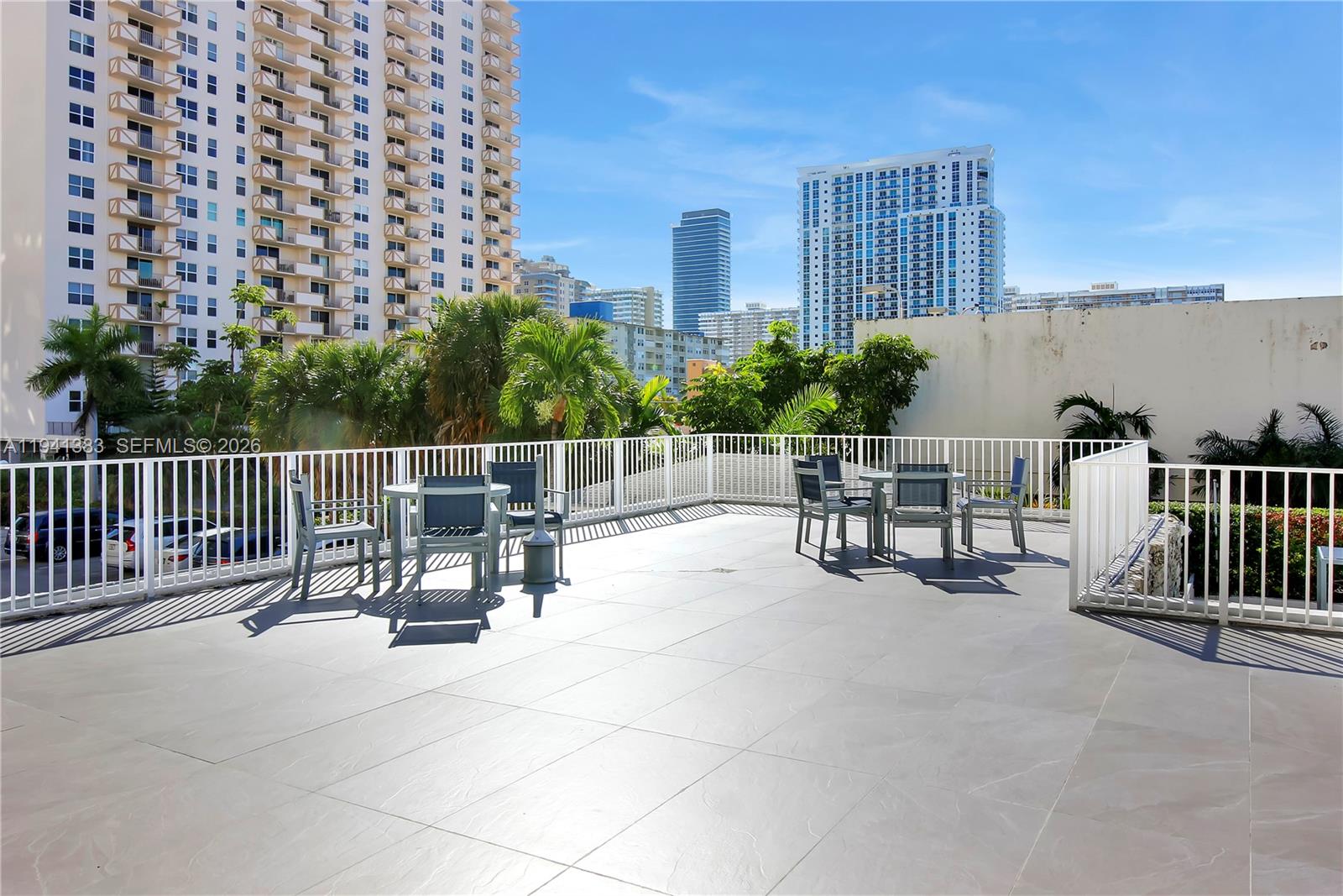 PLAZA TOWERS SOUTH CONDO - Residential