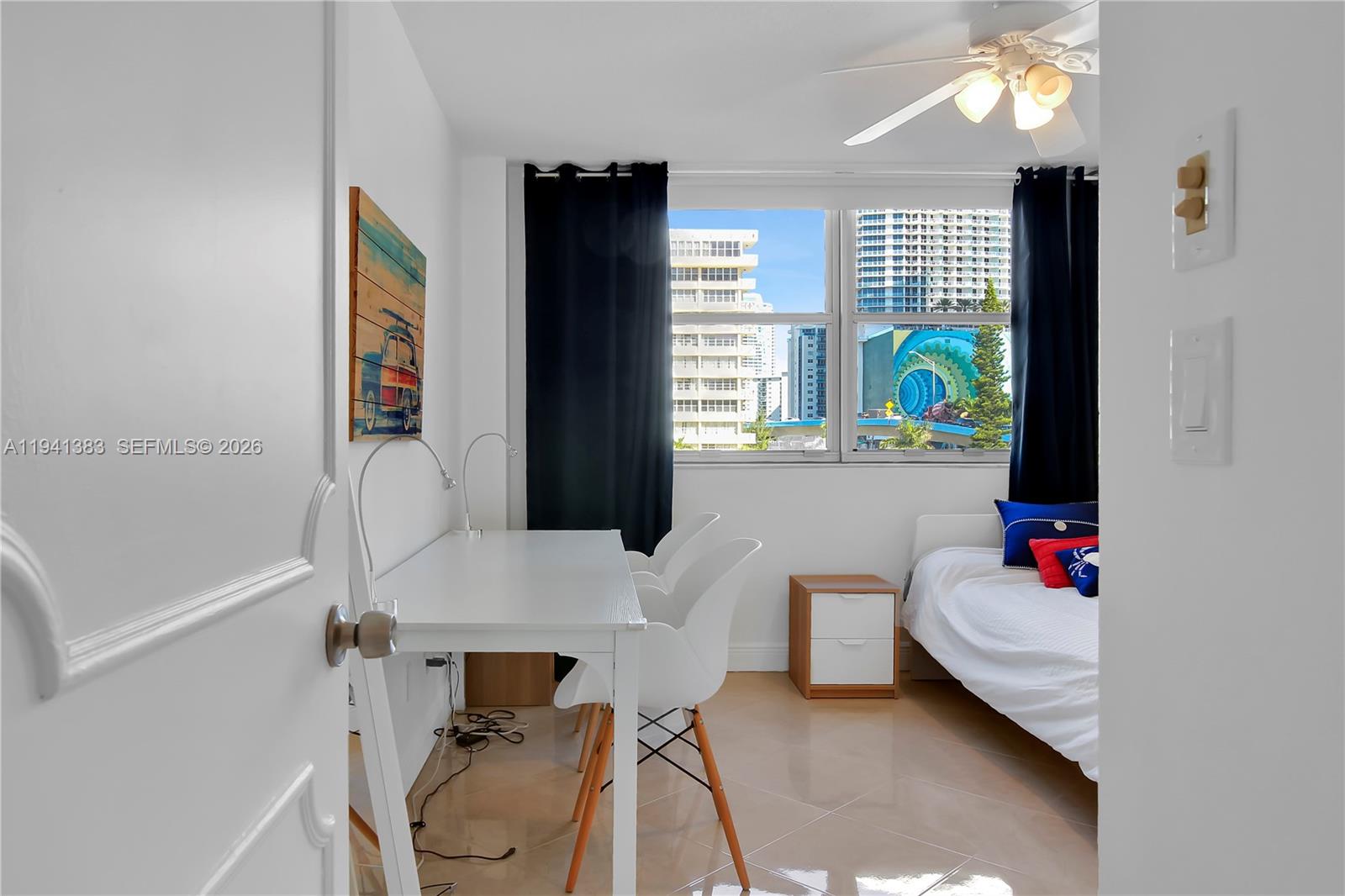 PLAZA TOWERS SOUTH CONDO - Residential
