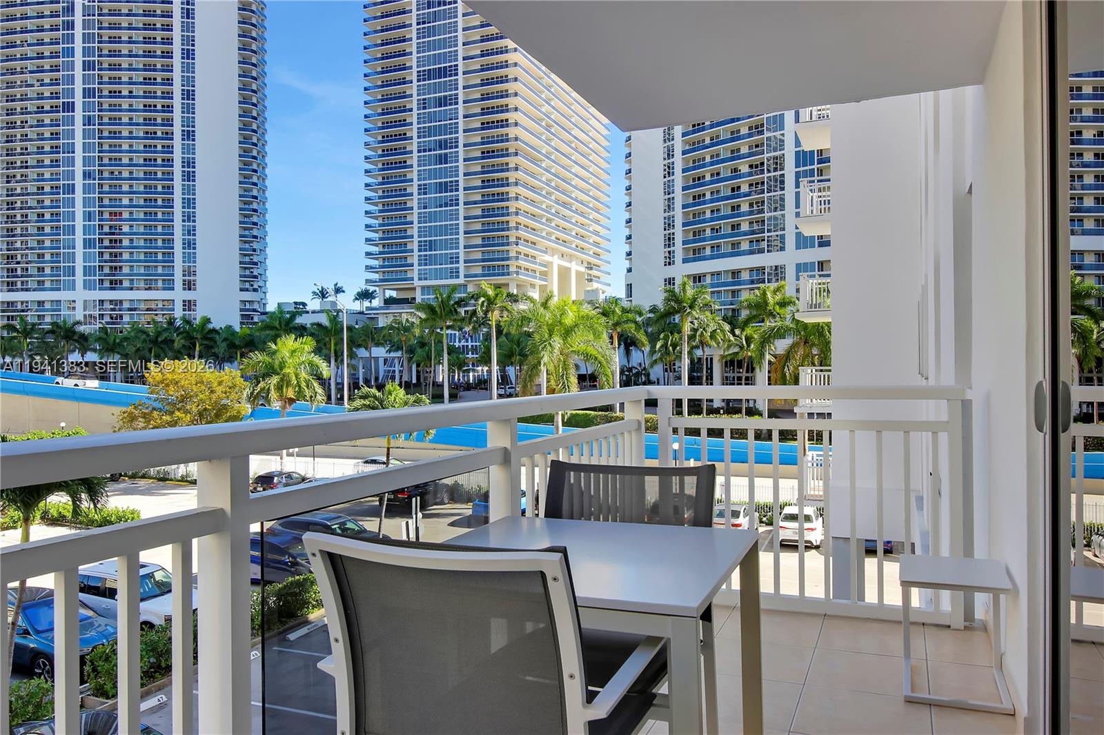 PLAZA TOWERS SOUTH CONDO - Residential