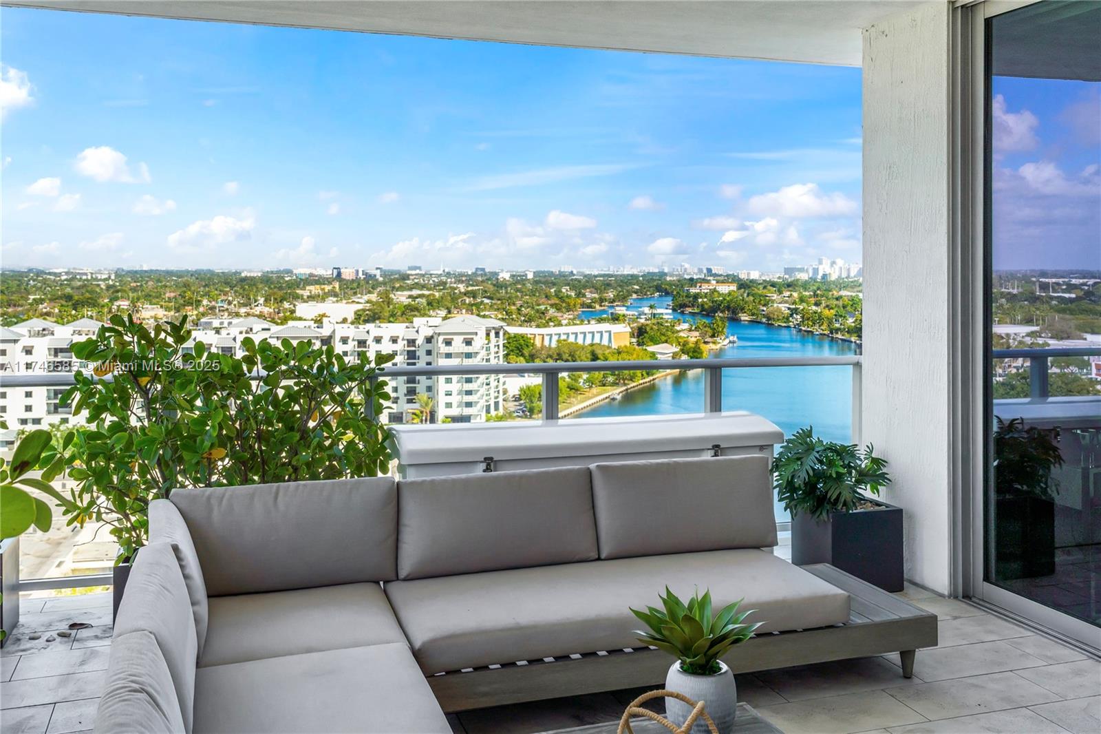 RIVA - Residential