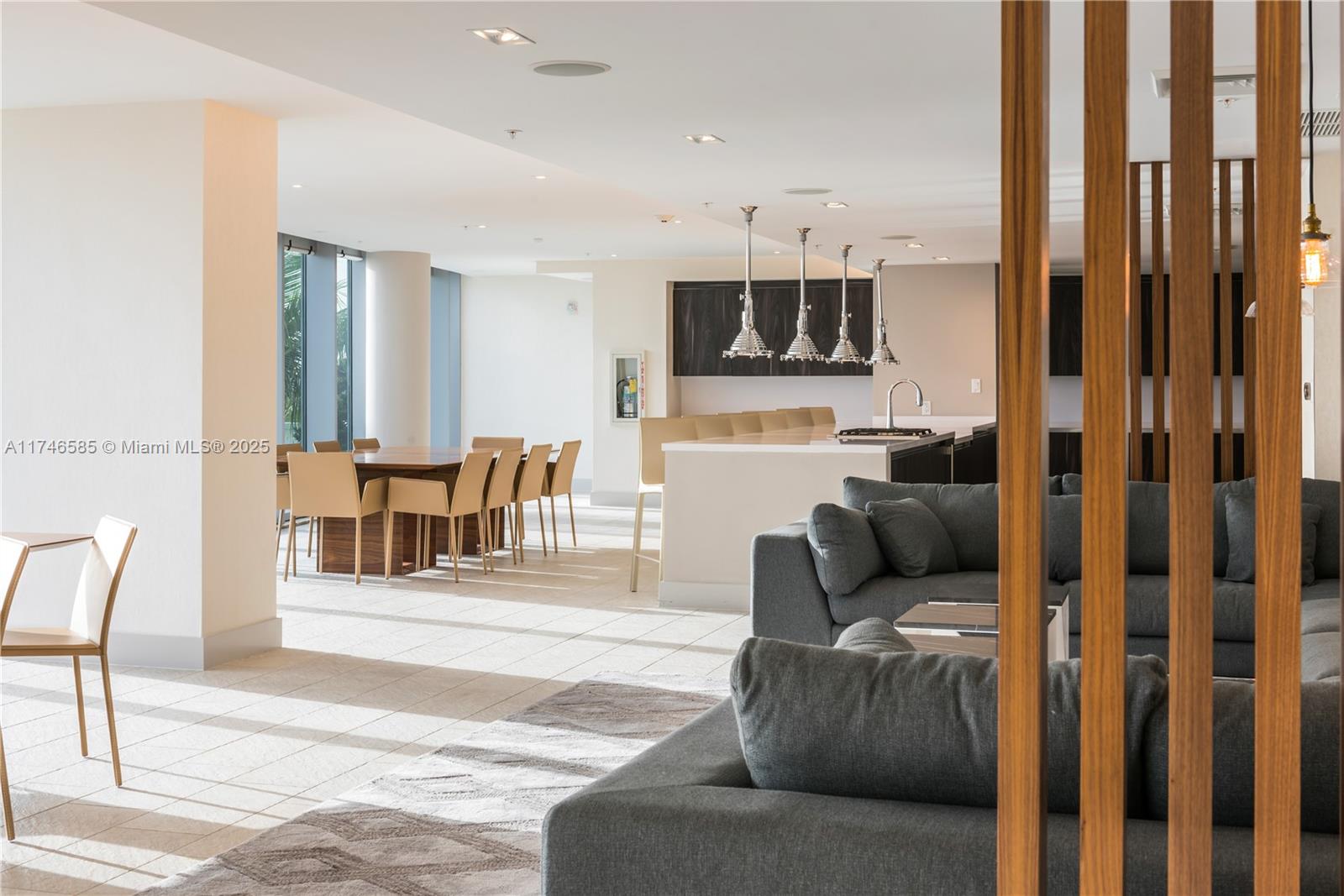 RIVA - Residential