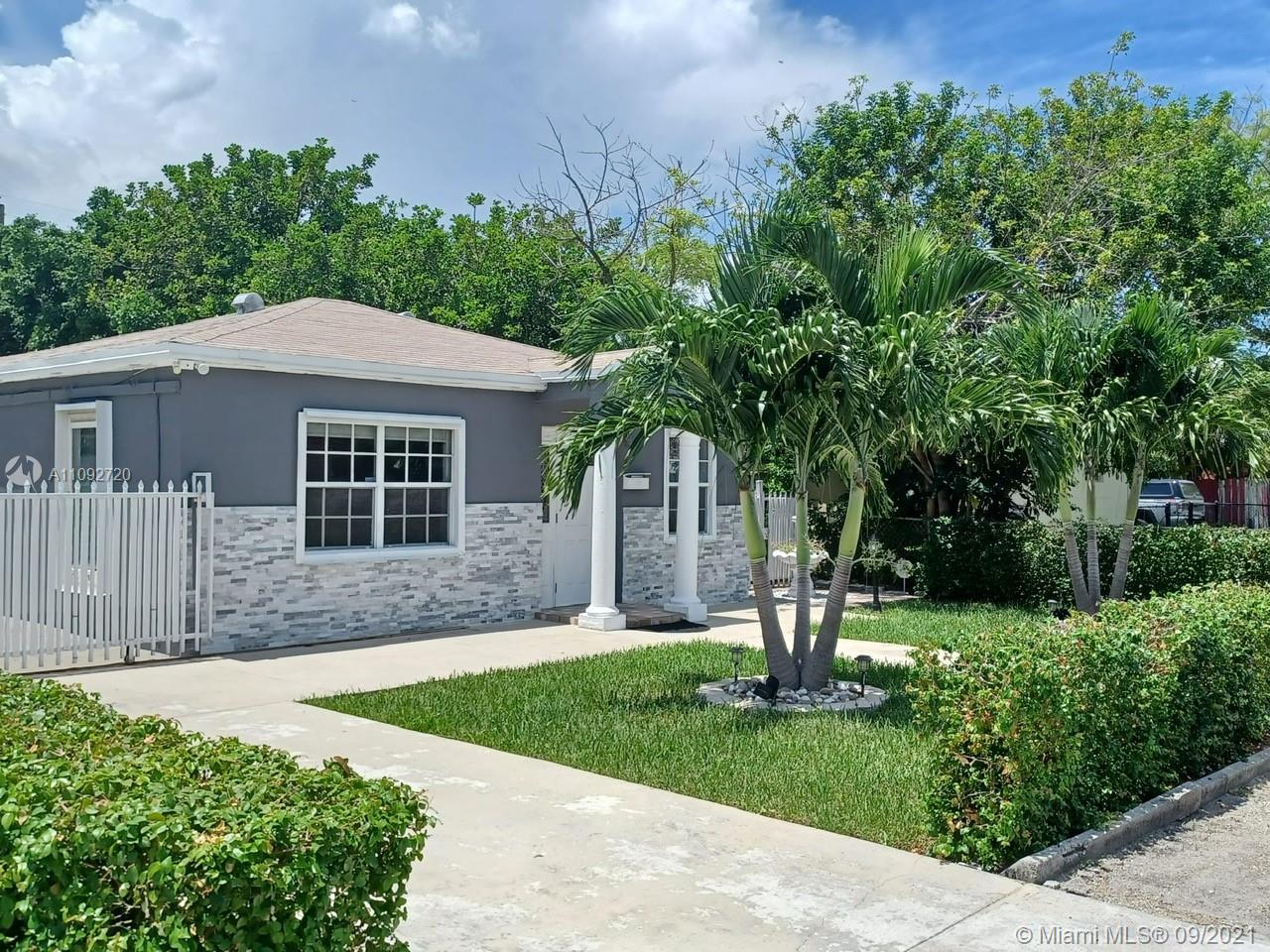 HOLLYWOOD PARK - Residential