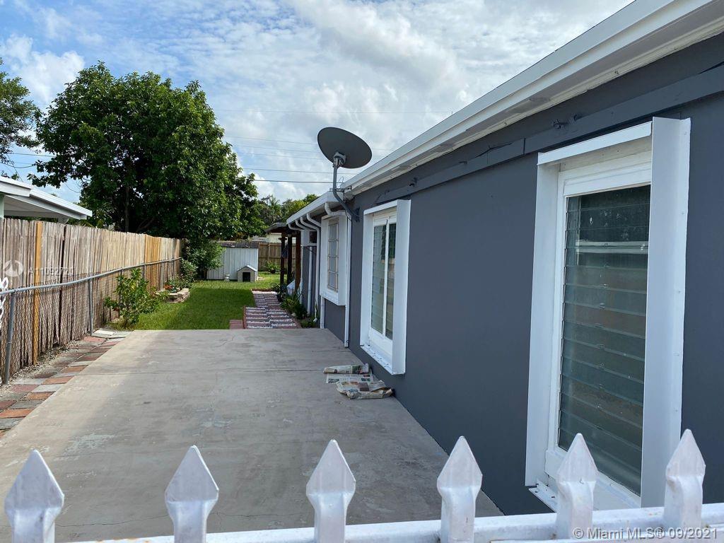 HOLLYWOOD PARK - Residential
