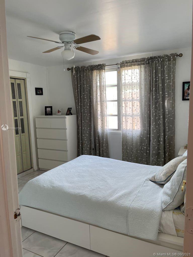 HOLLYWOOD PARK - Residential