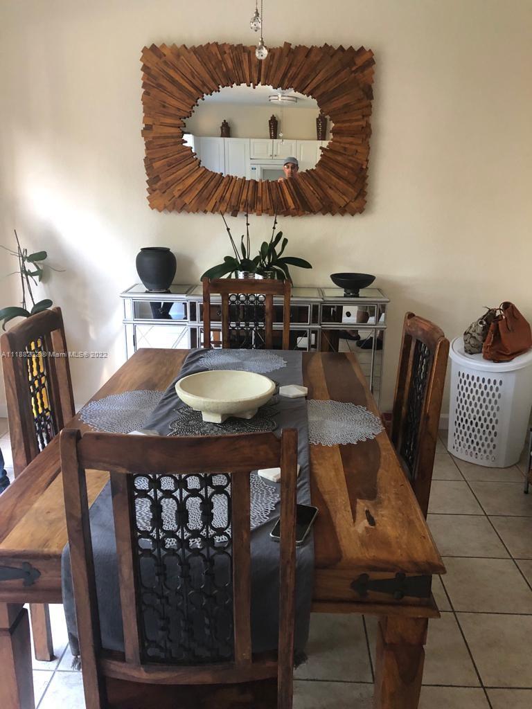 FLORIDIAN ISLES SOUTH - Residential