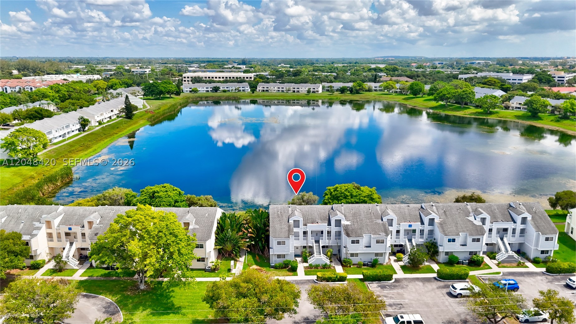 SUMMER LAKE - Residential