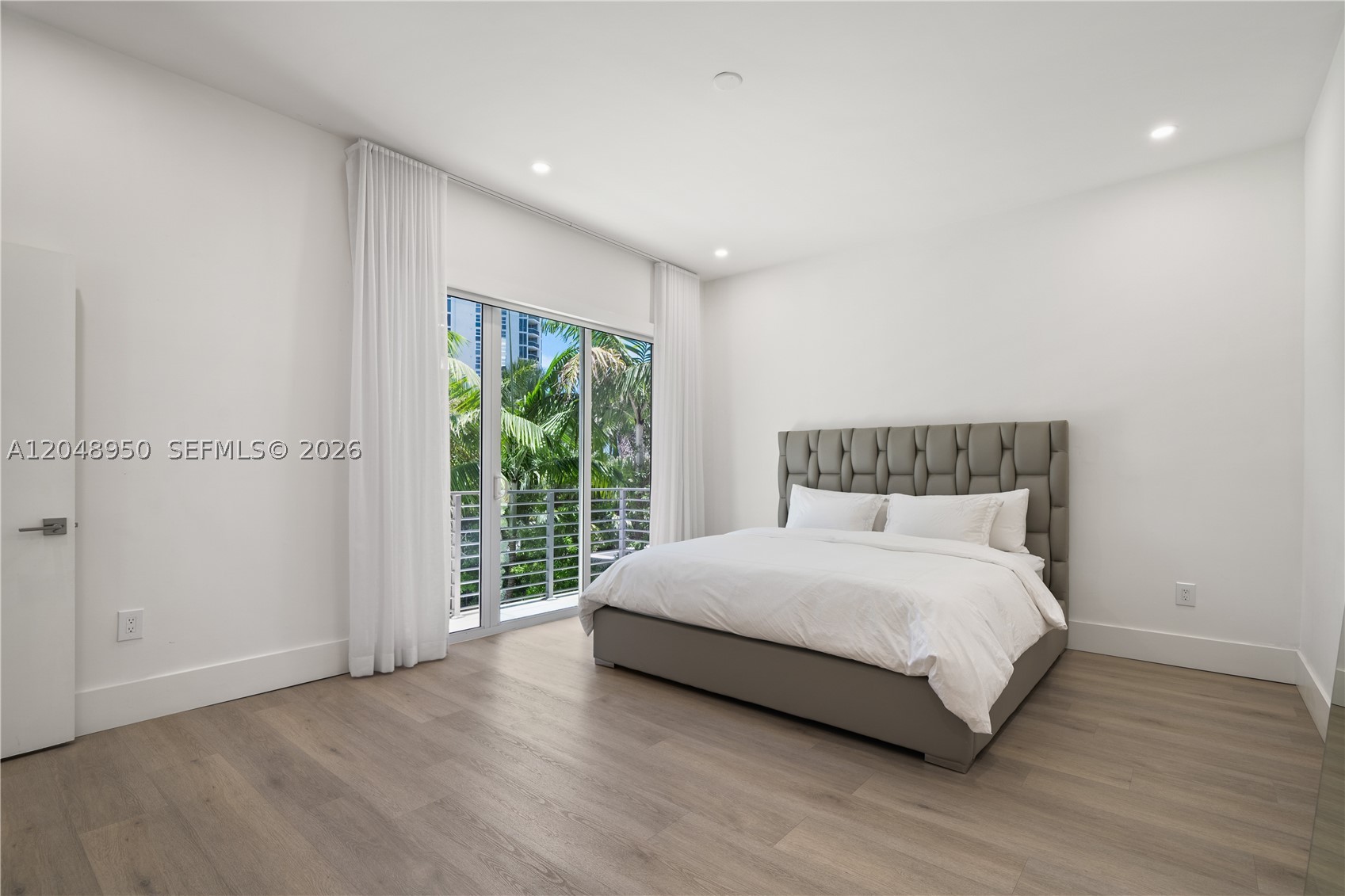 BEACHWALK - Residential Lease