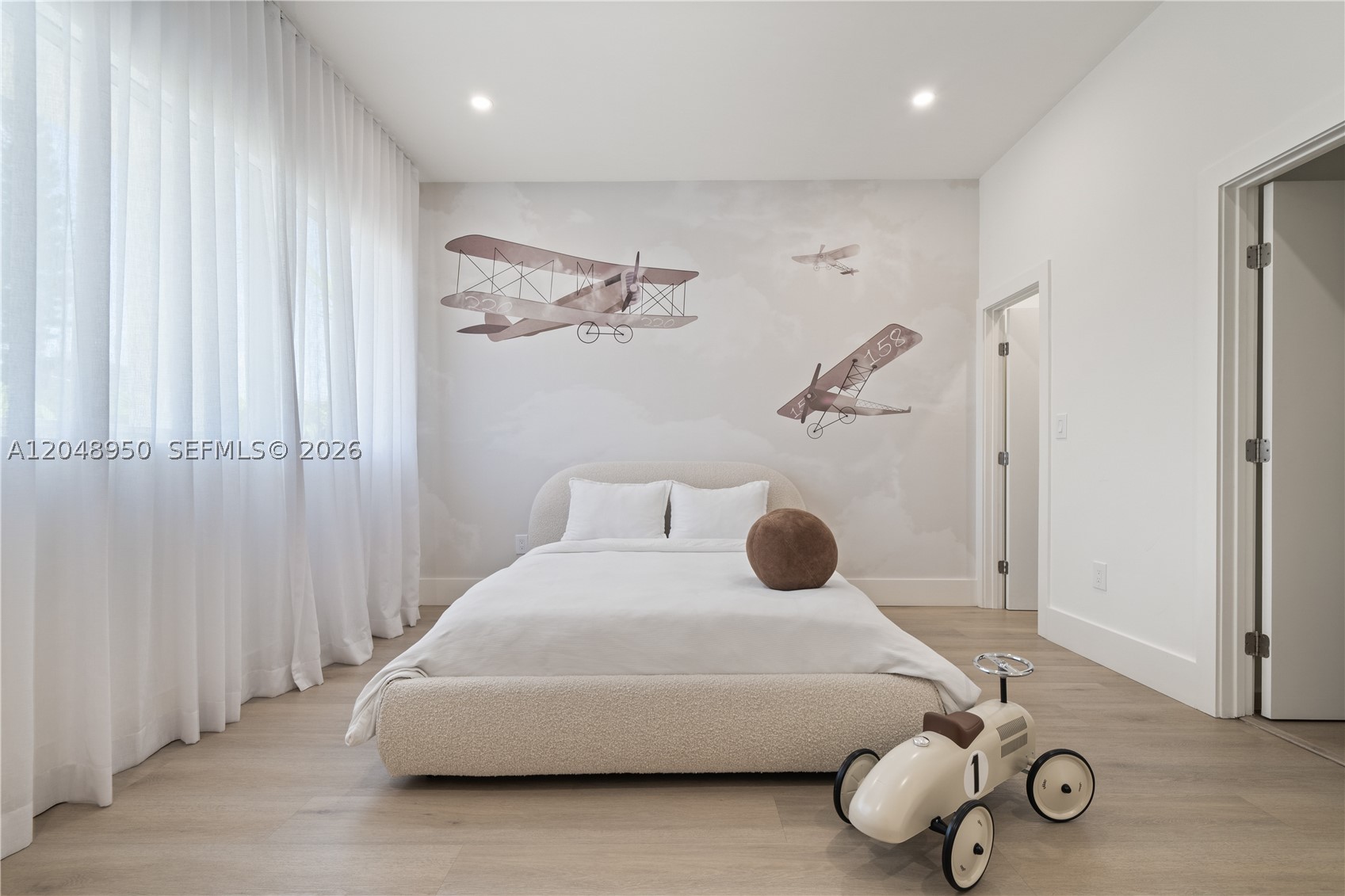BEACHWALK - Residential Lease