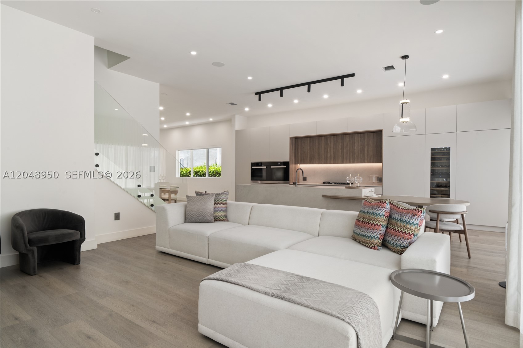 BEACHWALK - Residential Lease