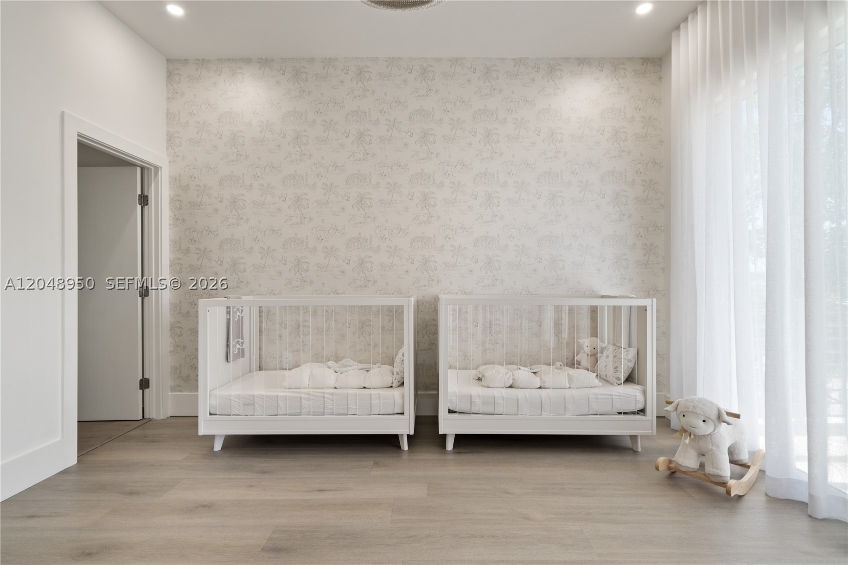 BEACHWALK - Residential Lease