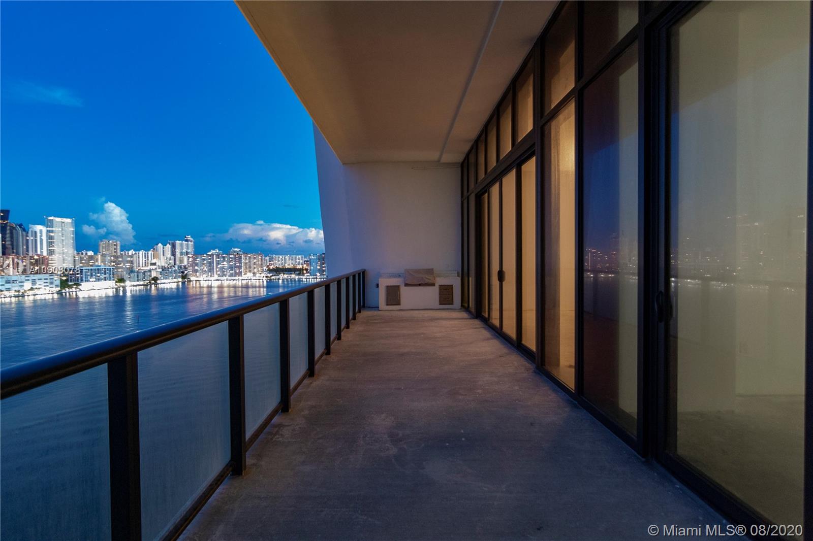 PRIVE CONDO - Residential