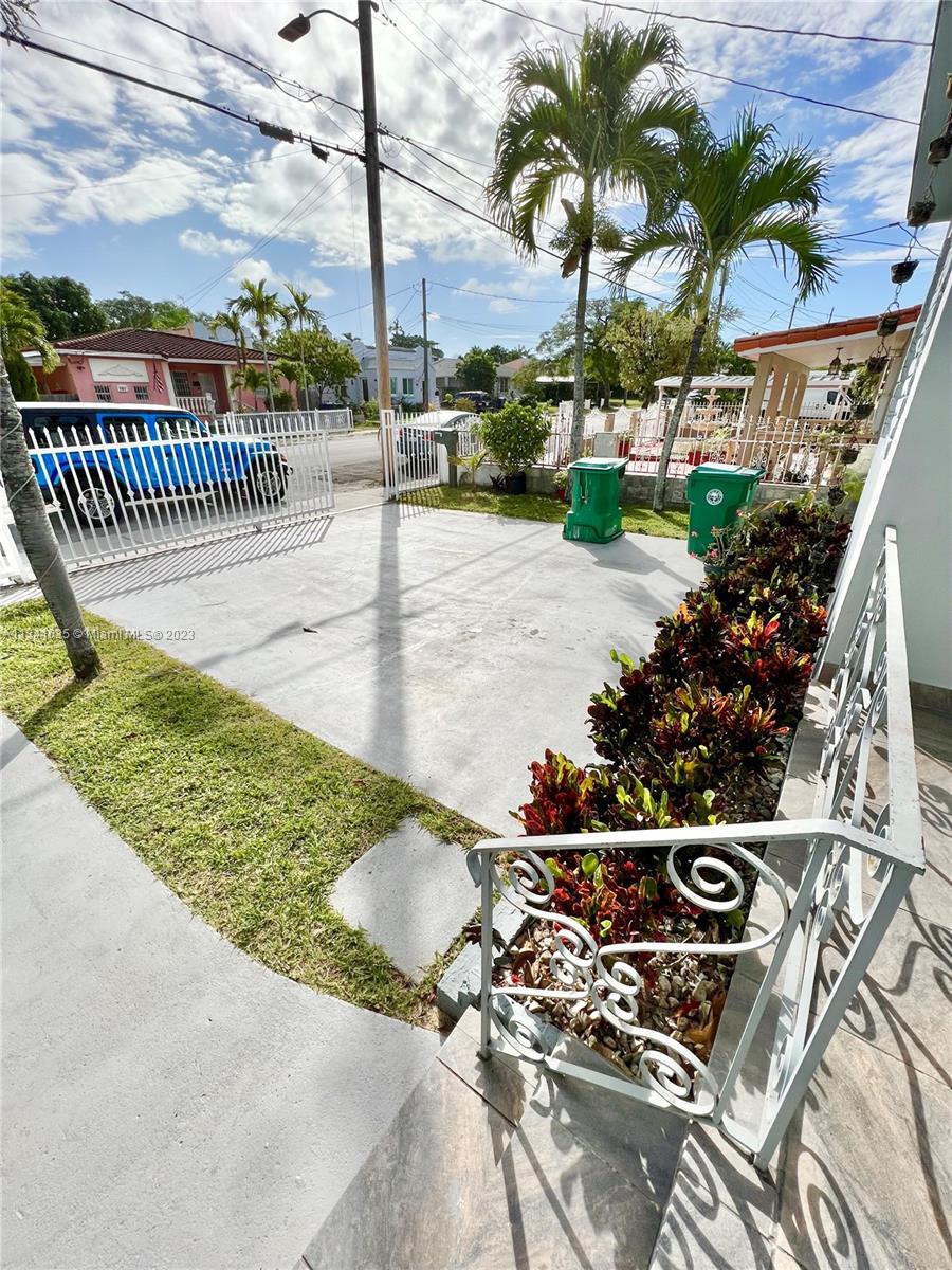 TWELFTH ST MANORS 1ST ADD - Residential Lease