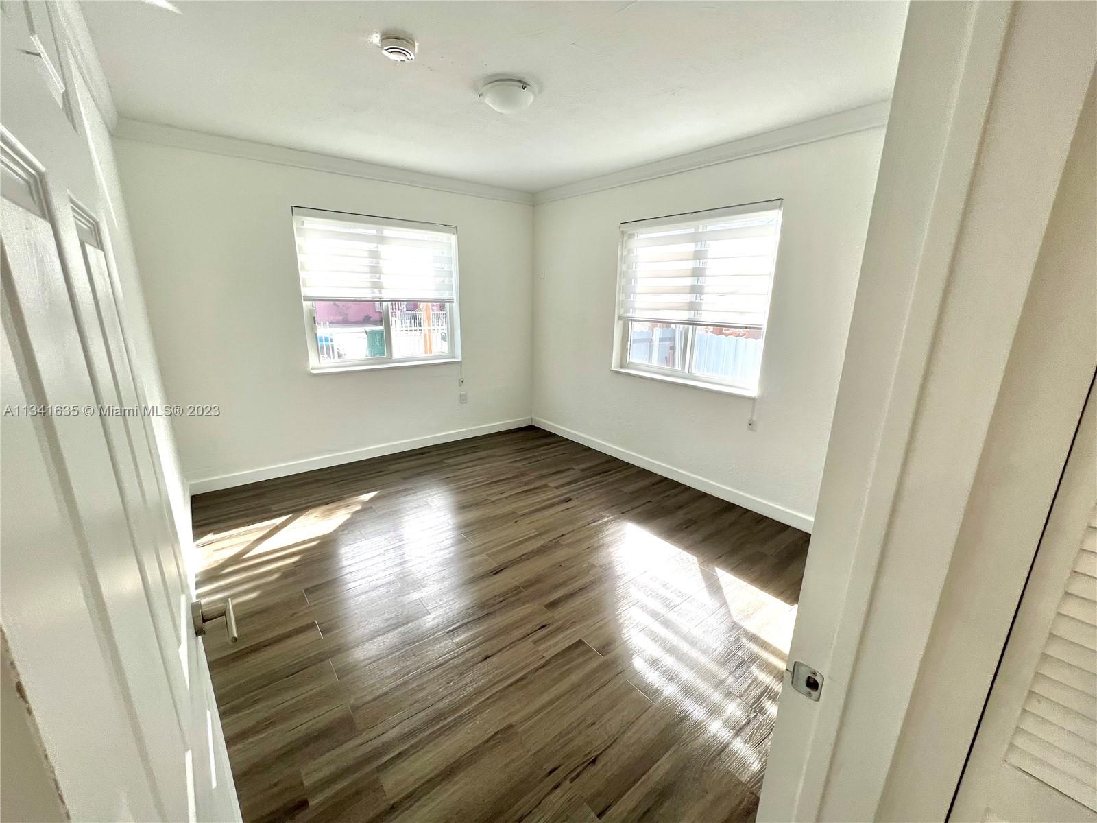 TWELFTH ST MANORS 1ST ADD - Residential Lease