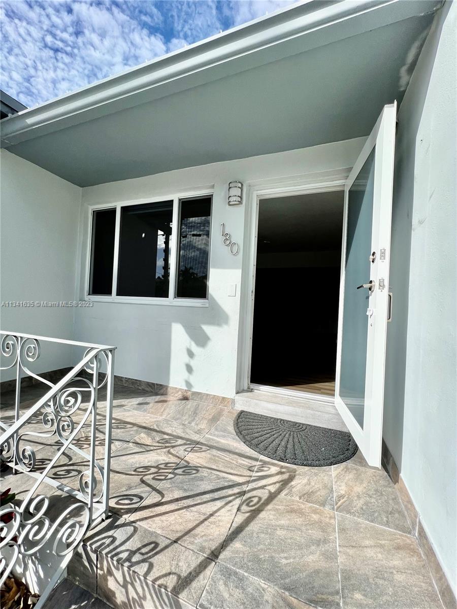 TWELFTH ST MANORS 1ST ADD - Residential Lease