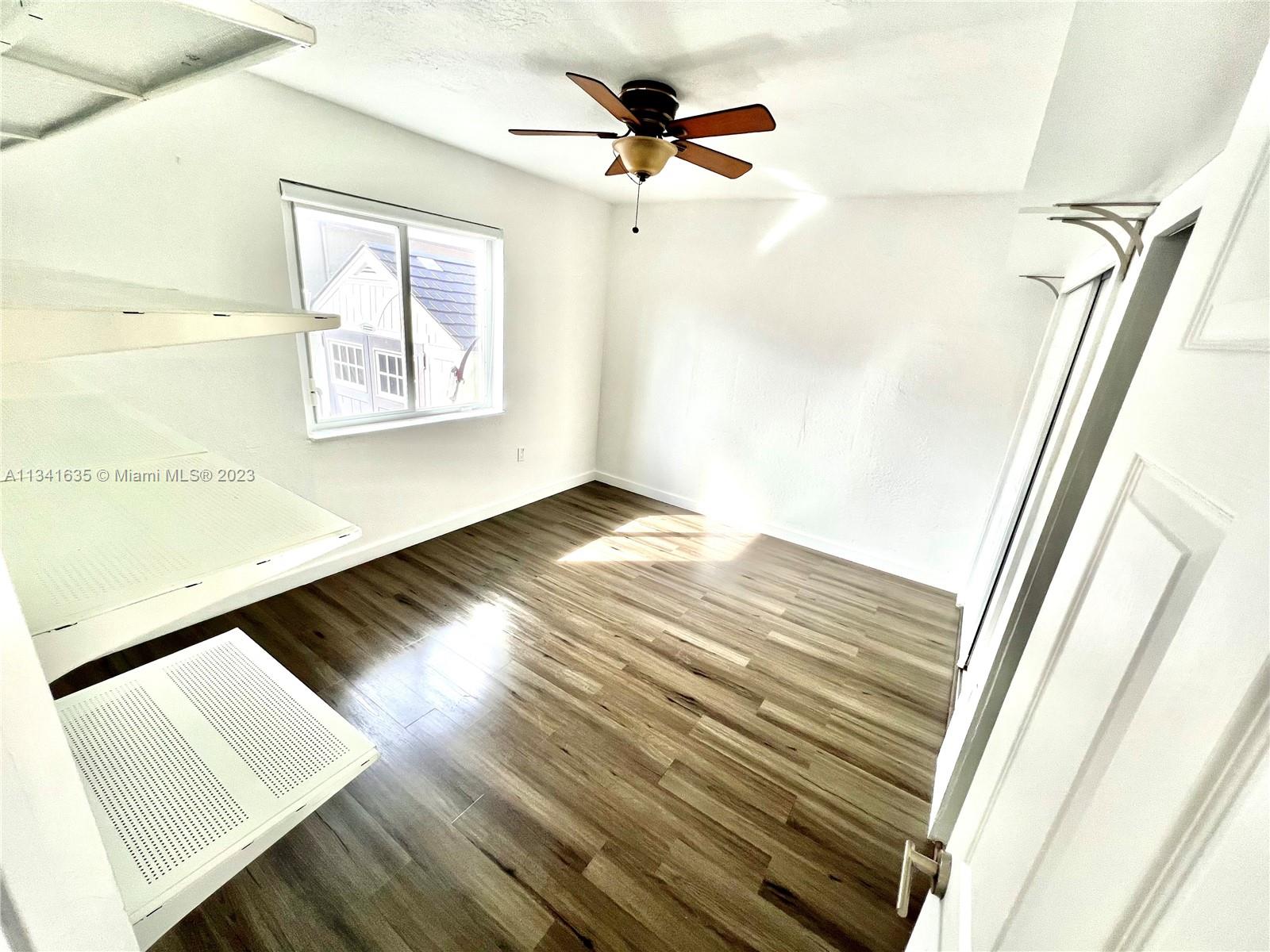 TWELFTH ST MANORS 1ST ADD - Residential Lease