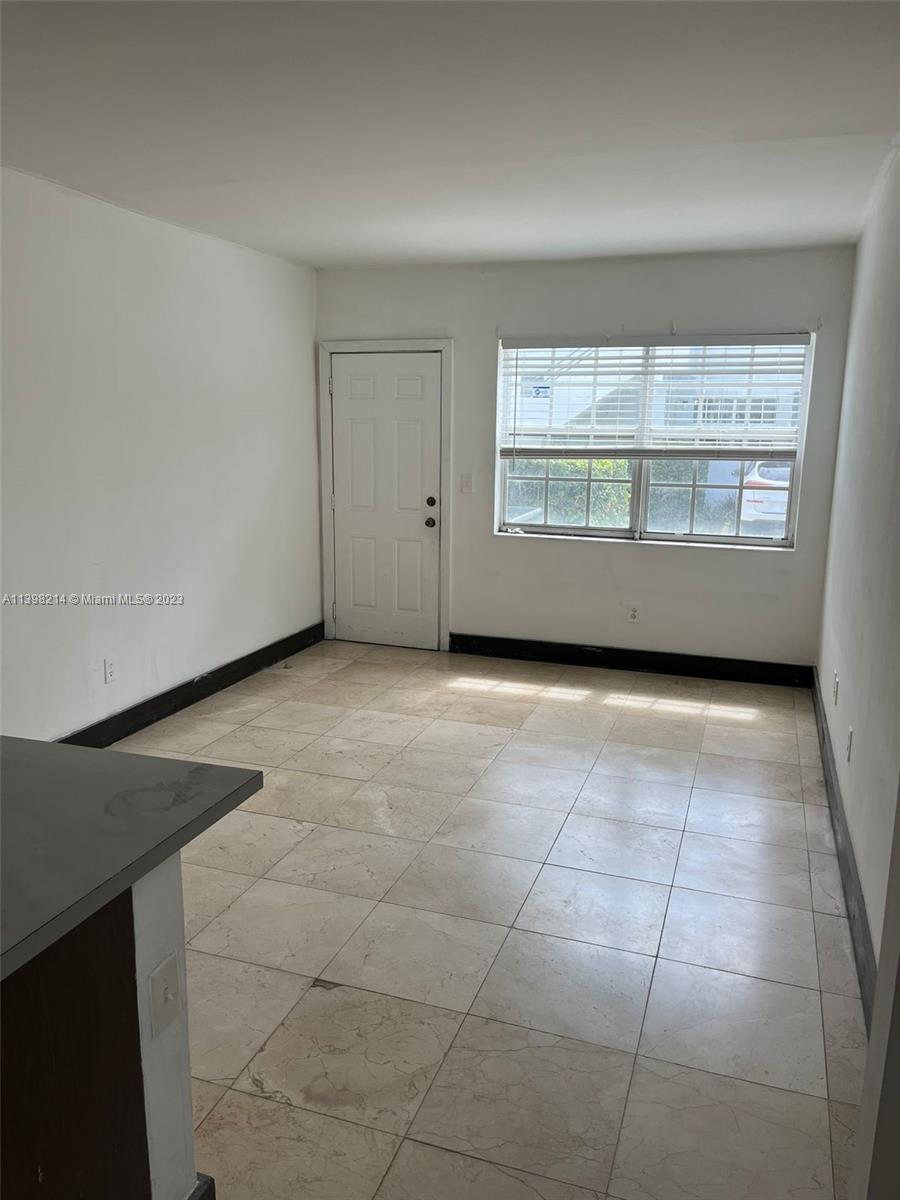 THE SQUARE AT 62ND ST CON - Residential Lease