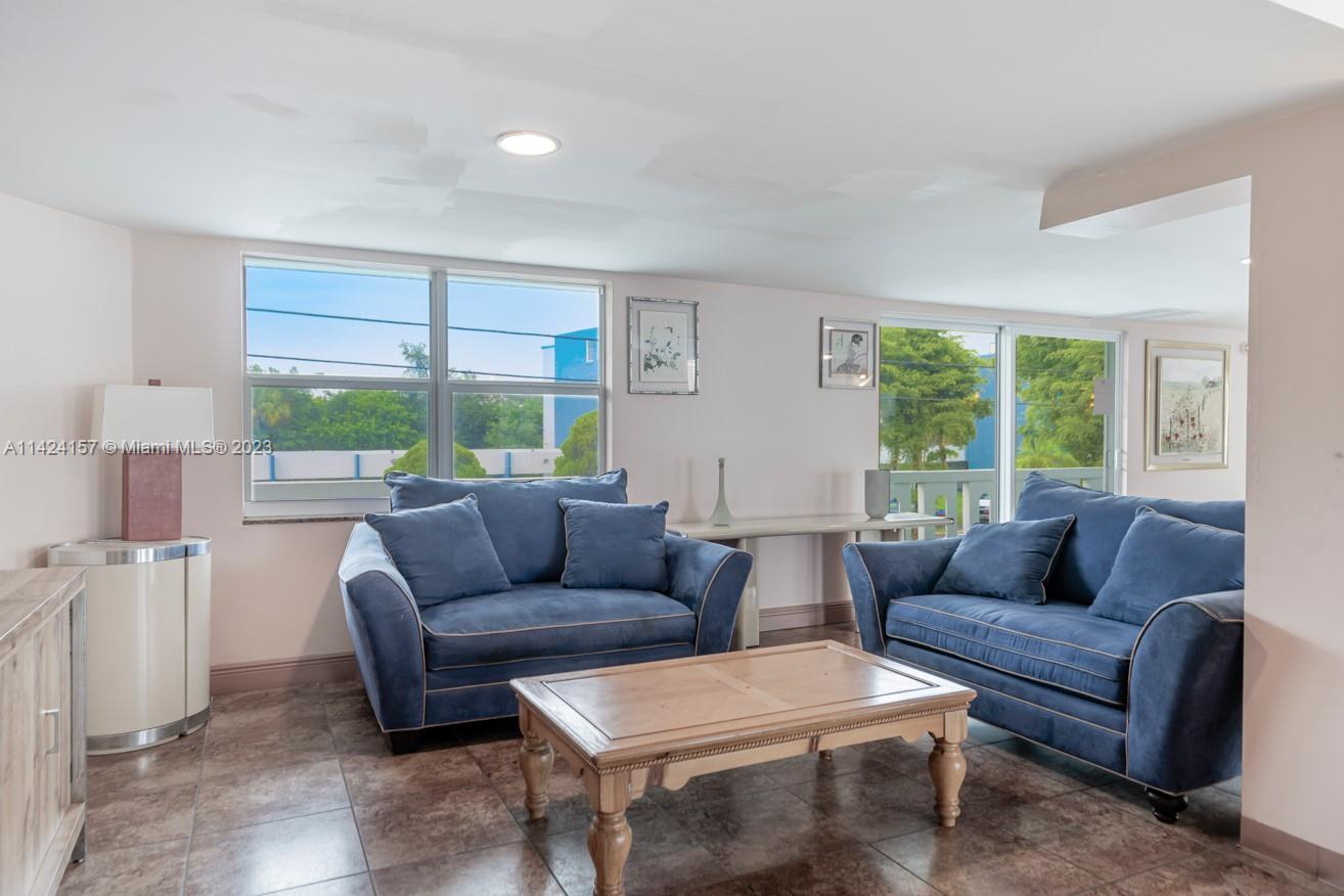 RIVIERA CONDOMINIUM APTS - Residential Lease